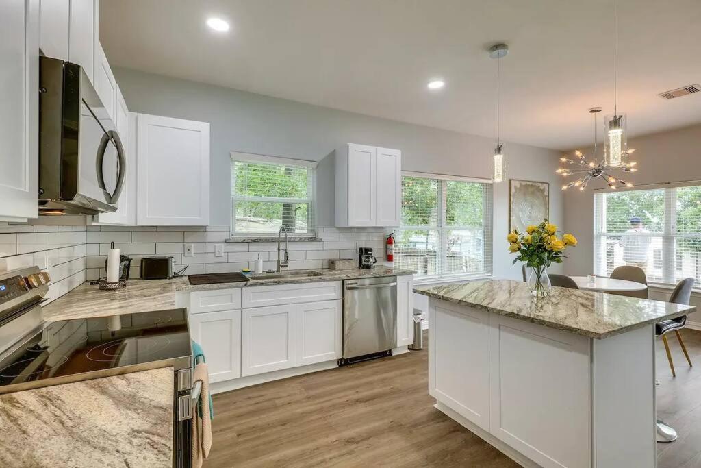 Vacation Home Lake Livingston! Onalaska 외부 사진