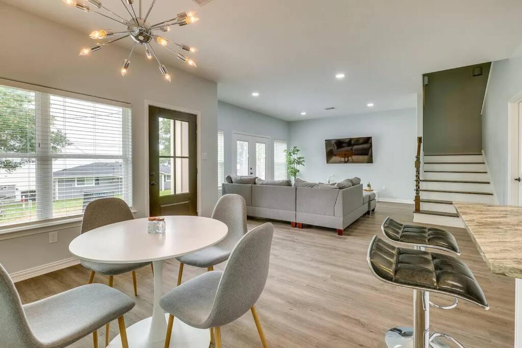 Vacation Home Lake Livingston! Onalaska 외부 사진