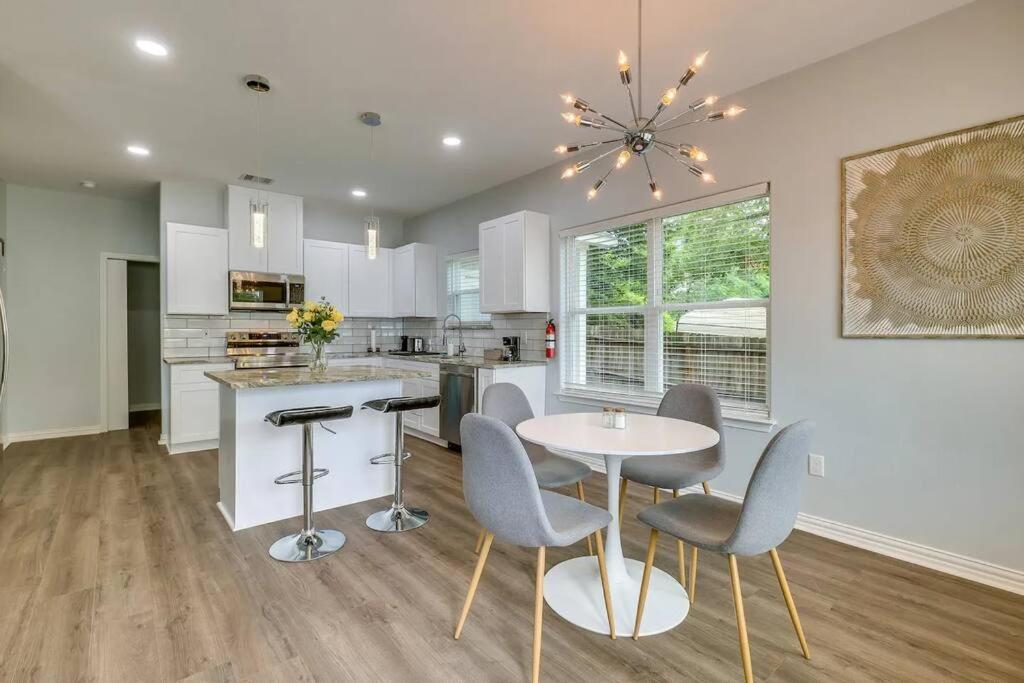 Vacation Home Lake Livingston! Onalaska 외부 사진